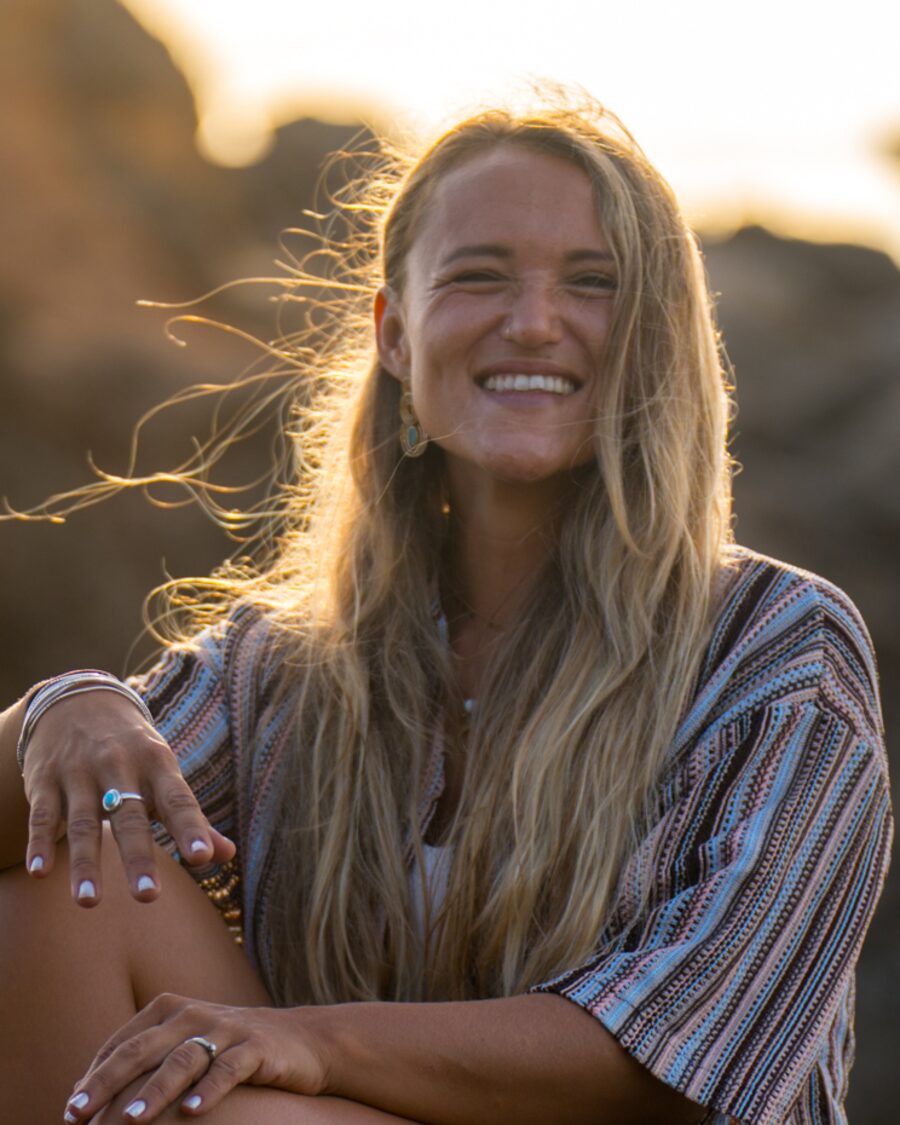 Tamara Chong am Meer
